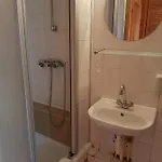 Uslugi Hotelarskie Отель