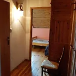 Uslugi Hotelarskie Отель Карпач