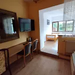 Uslugi Hotelarskie 2*