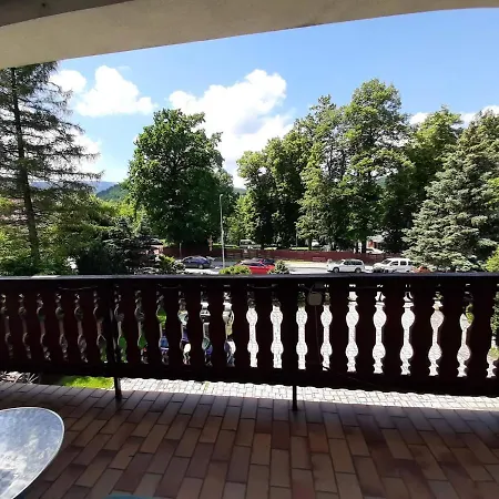 Uslugi Hotelarskie Hotel 2*