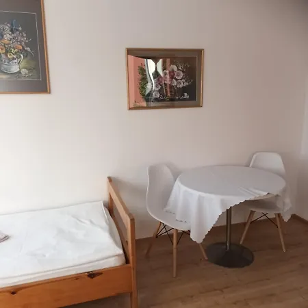 Usługi Hotelarskie 2*