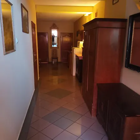 Uslugi Hotelarskie Hotel