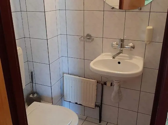 Uslugi Hotelarskie 2* 카르파츠