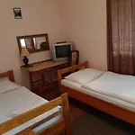Uslugi Hotelarskie ホテル 2*