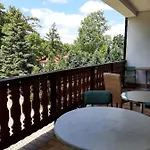 Uslugi Hotelarskie 2*