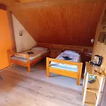 ホテル Uslugi Hotelarskie 2*
