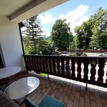 Uslugi Hotelarskie Szálloda 2*