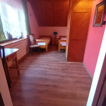 Uslugi Hotelarskie Ξενοδοχείο 2*