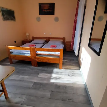 Uslugi Hotelarskie Hotel
