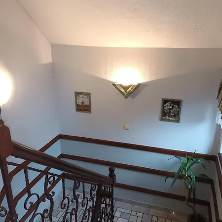 Uslugi Hotelarskie 2* كارباش