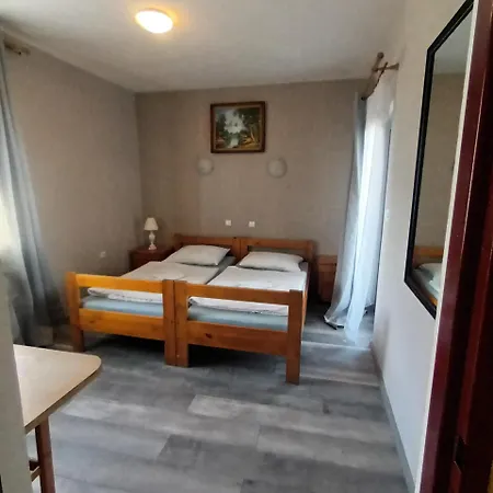Uslugi Hotelarskie Ξενοδοχείο Karpacz