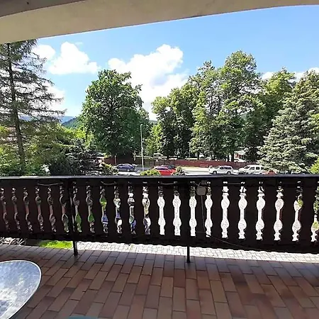 Uslugi Hotelarskie Hotel 2*