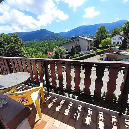Uslugi Hotelarskie Hotel 2*