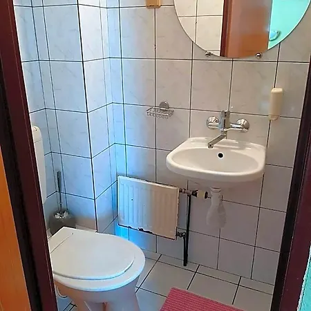 Hotel Uslugi Hotelarskie 2*