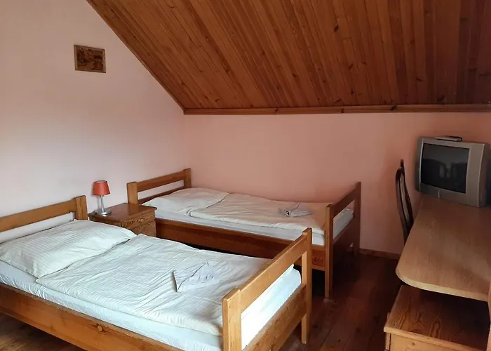 Uslugi Hotelarskie 2*