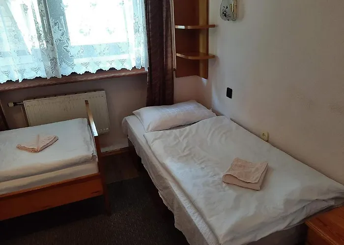 Hotel Uslugi Hotelarskie 2*
