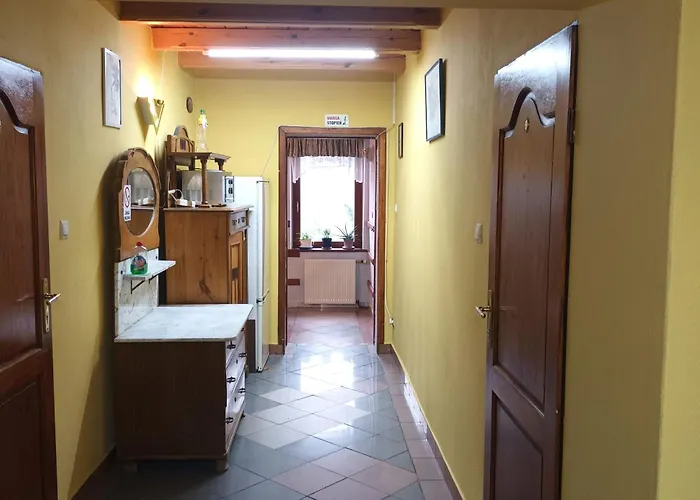 فندق Uslugi Hotelarskie