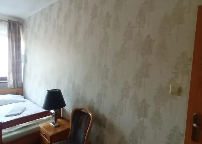 Uslugi Hotelarskie 2*